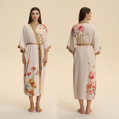 Orientalischer, luxuriöser Bademantel im Kimono-Stil mit Blumenmuster - image 1