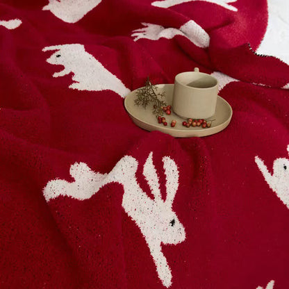 Strickdecke im nordischen Stil mit Kaninchenmotiv - image 6