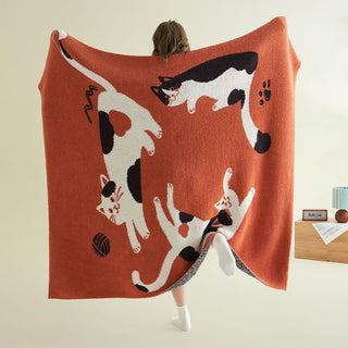 Strickdecke aus Fleece mit verspielten Katzenmotiven - 51 Zoll breit x 67 Zoll L - image 0