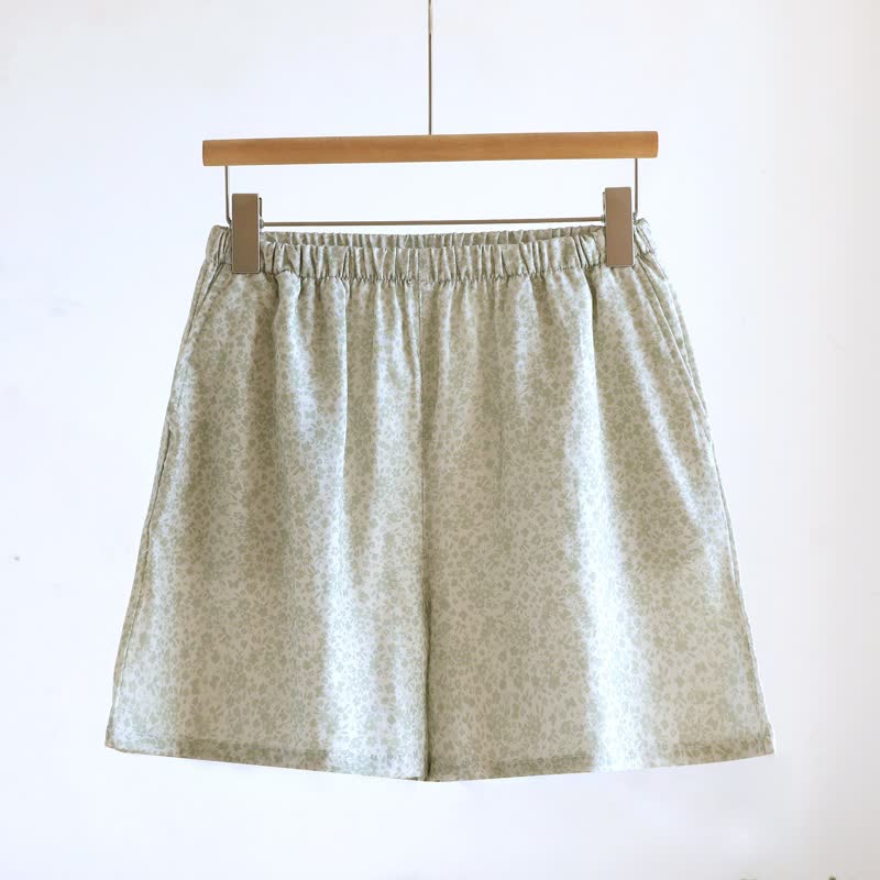 Pyjama-Set aus Baumwoll-Tanktop und Shorts mit kleinem Blumenmuster - image 18