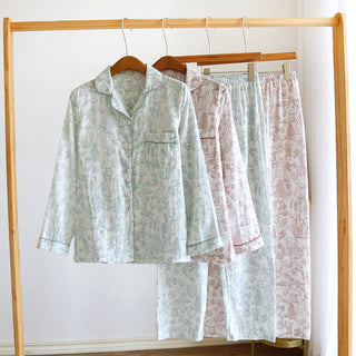 Pyjama aus Baumwollgaze mit Dschungelpilz- und Hasenmuster - image 0