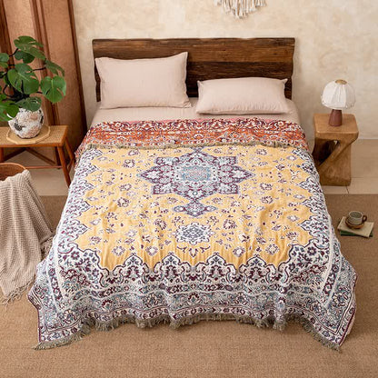 Vintage-Steppdecke aus Baumwolle mit Blumenmuster und Quasten - image 1