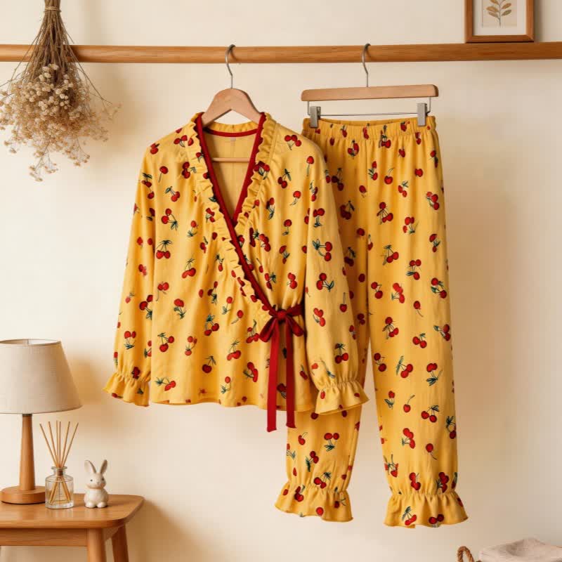 Pyjama-Set mit Rüschenkragen und Kirschmuster - Gelb - XL - image 0