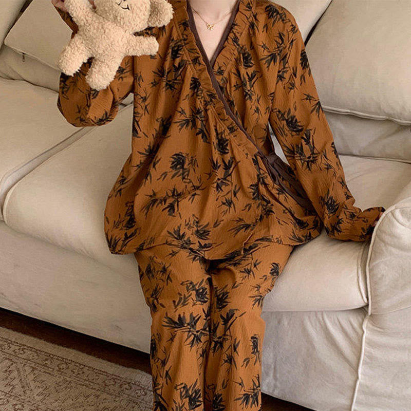 Pyjama-Set mit Rüschenkragen und Blättermuster - image 1