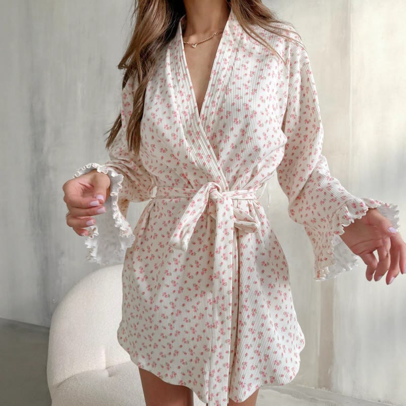Pyjama-Bademantel aus Strick mit Blumenmuster und Rüschen - image 3