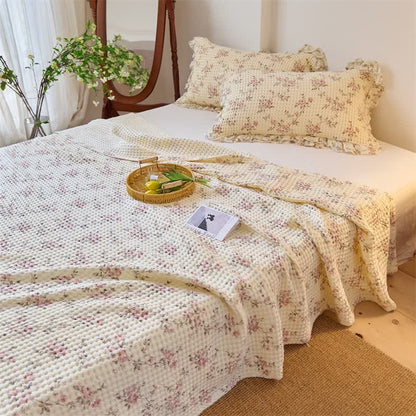 Steppdecke aus Baumwollgaze mit floralem Waffelmuster - image 6