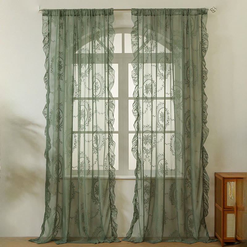 Transparenter Vorhang aus Landhausspitze mit Rüschenbesatz - image 1