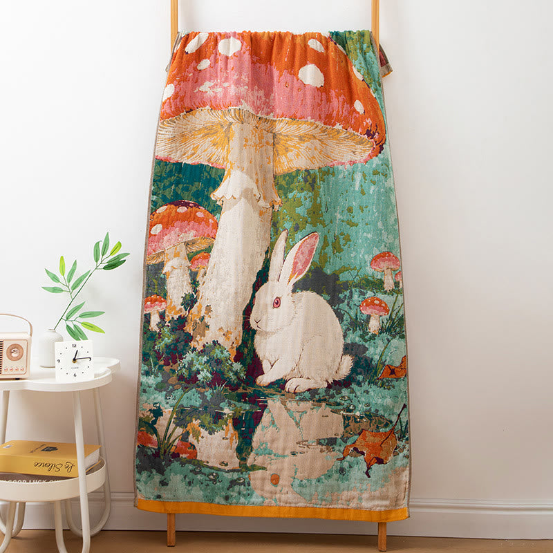 Badetuch aus Baumwollgaze mit Pilz- und Hasenmotiven - Mehrfarbig - 80 cm x 160 cm - image 0