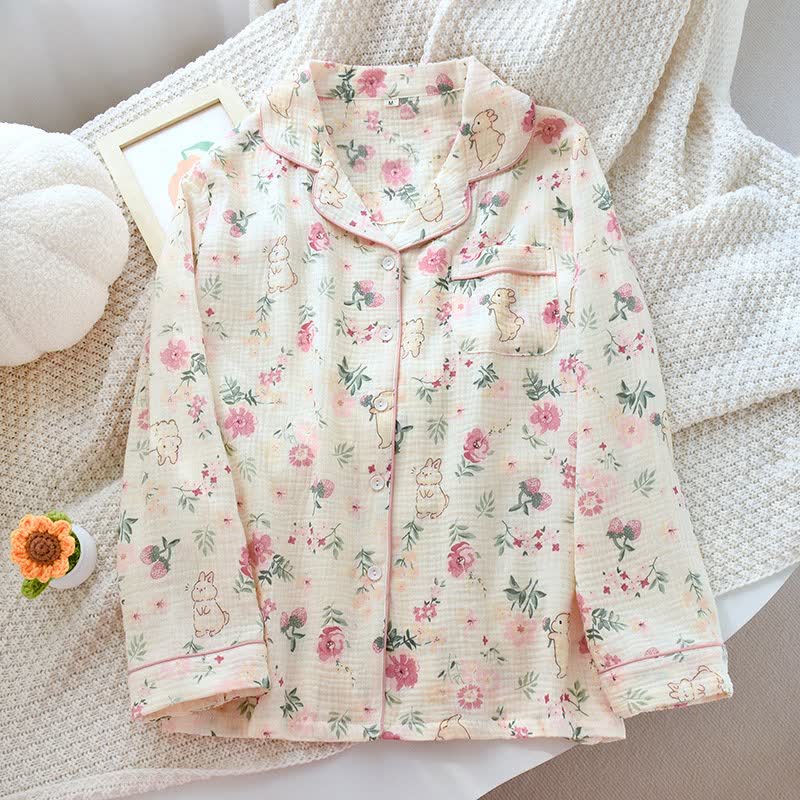 Pyjamaoberteil aus Baumwollgaze mit Blumen- und Hasenmuster - Beige - XL - image 0