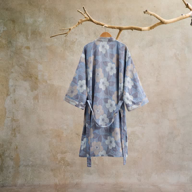 Kimono-Bademantel aus Baumwollgaze mit Kirschblütenmuster - image 1