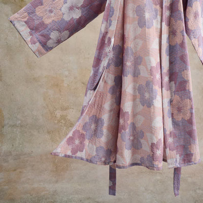 Kimono-Bademantel aus Baumwollgaze mit Kirschblütenmuster - image 12