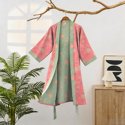 Kimono-Bademantel aus doppellagigem Baumwollgewebe mit Blumenmuster - image 1
