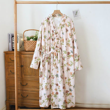 Morgenmantel aus Baumwollgaze mit Blumenmuster und Rüschenkragen - Beige - L - image 0