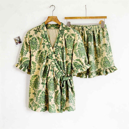 Erfrischender grüner Pyjama mit Blumenmuster und Rüschenärmeln - image 4
