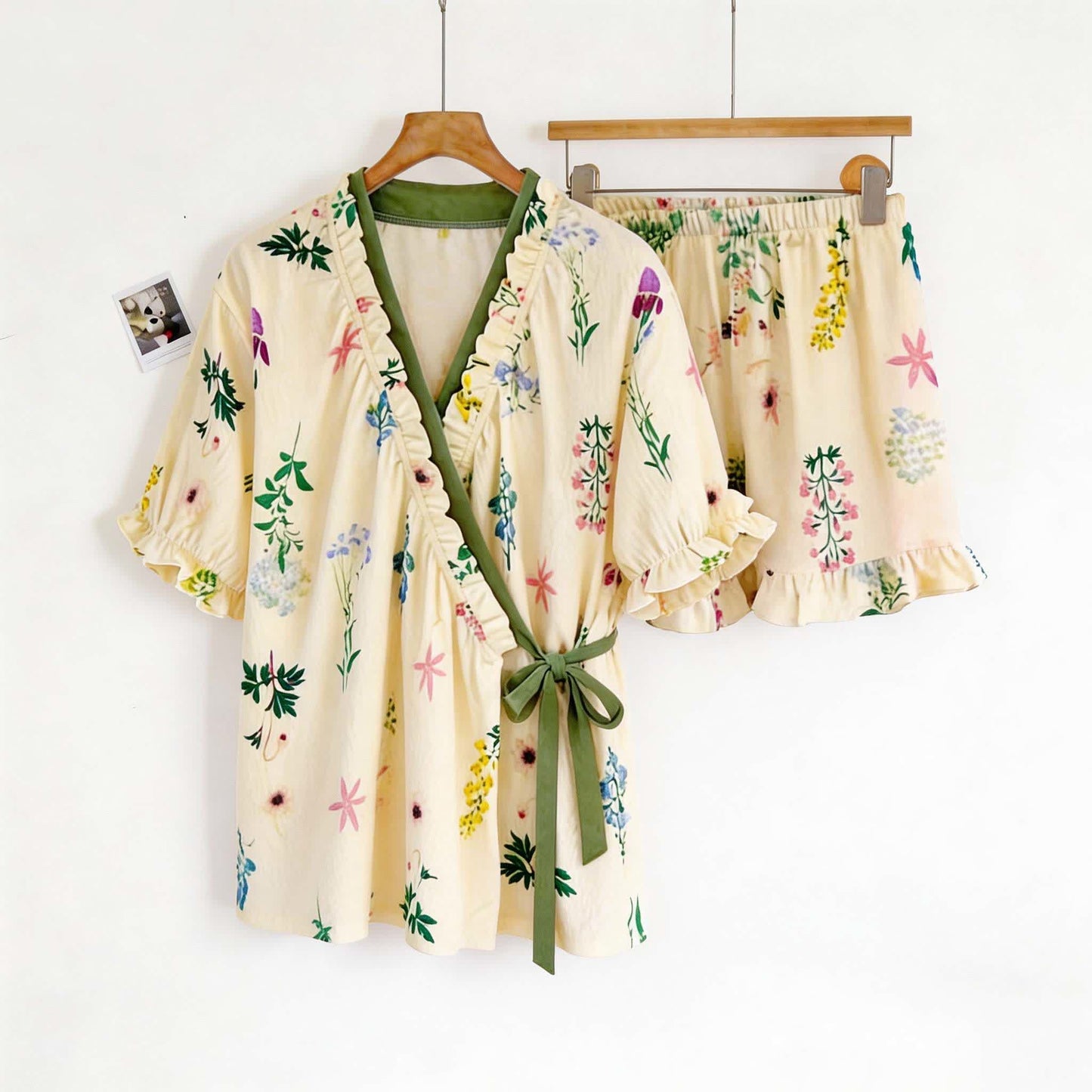 Hortensien-Pyjama mit Rüschenärmeln - image 4