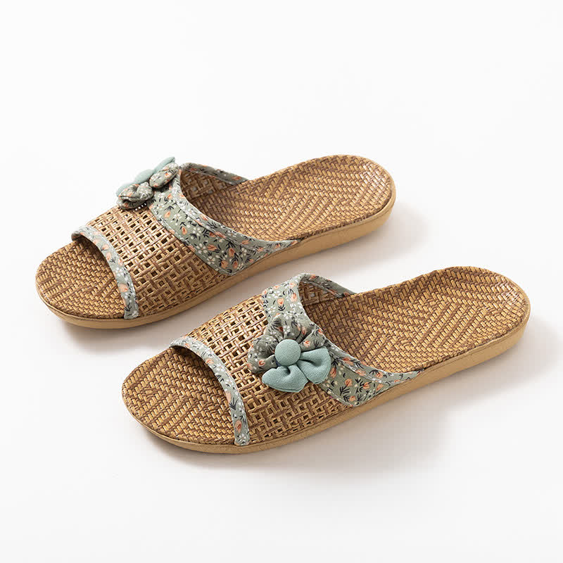 Hausschuhe aus Rattan und Stroh mit Blumenmuster - image 12