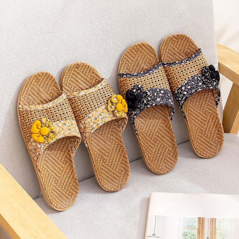 Hausschuhe aus Rattan und Stroh mit Blumenmuster - image 3