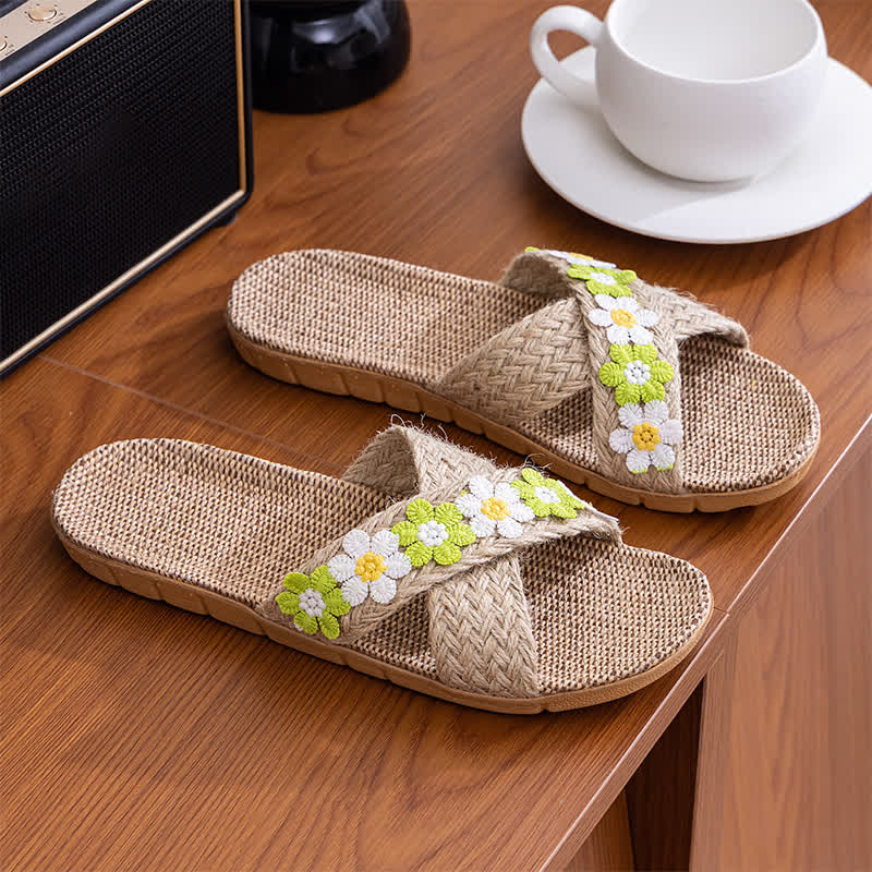 Hausschuhe aus gewebtem Stroh mit Kreuzmuster - Grün - L - image 14