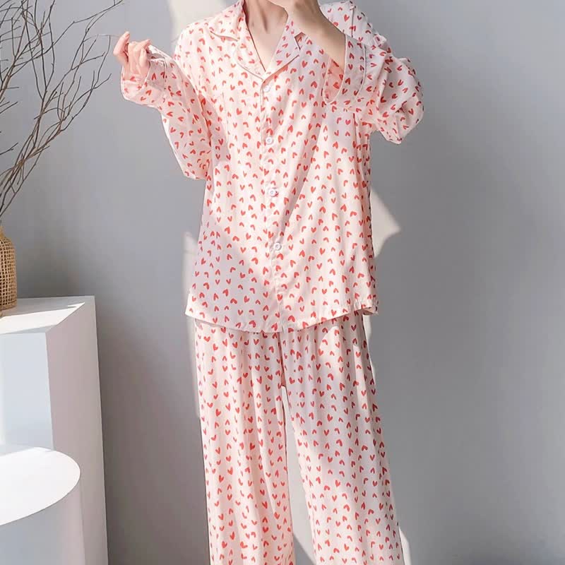 Pyjama-Set mit rotem Herzmuster - image 1