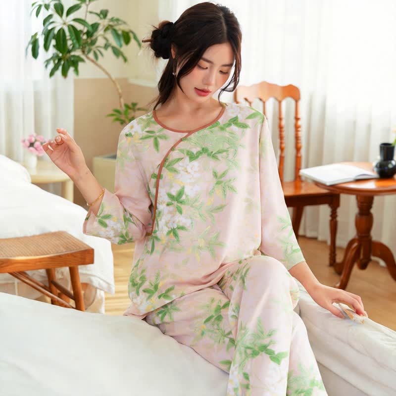 Pyjama-Set mit orientalischem Blumen- und Blättermuster - image 3