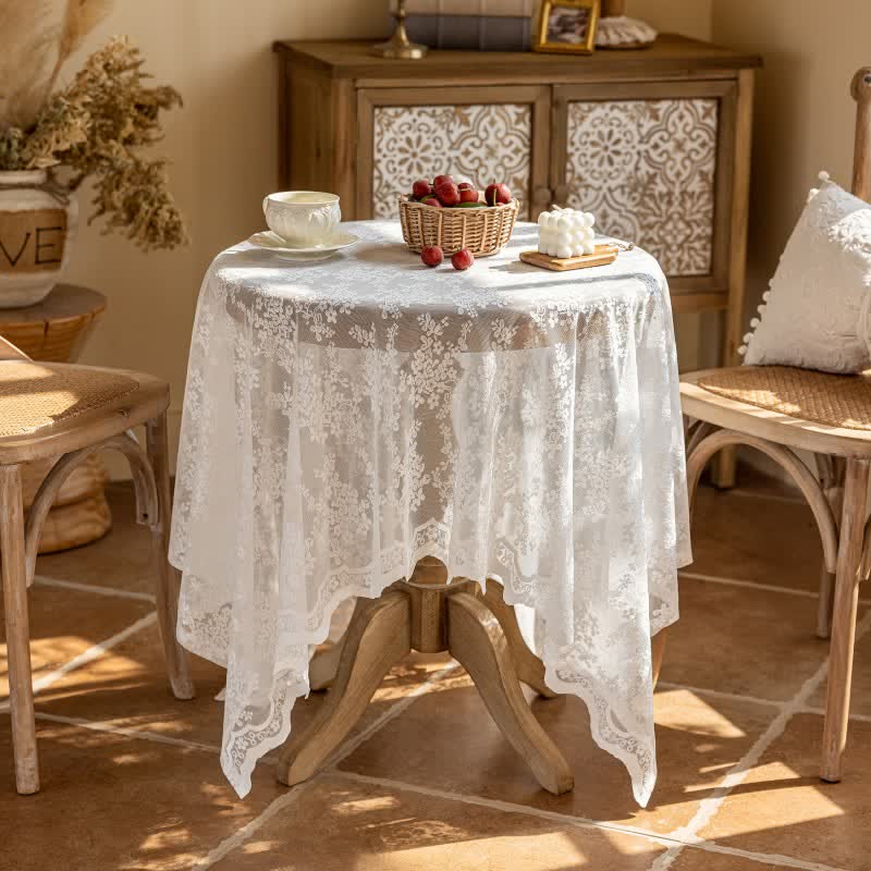 Tischdecke mit floralem Jacquard-Spitzenmuster und Muschelkante - image 3