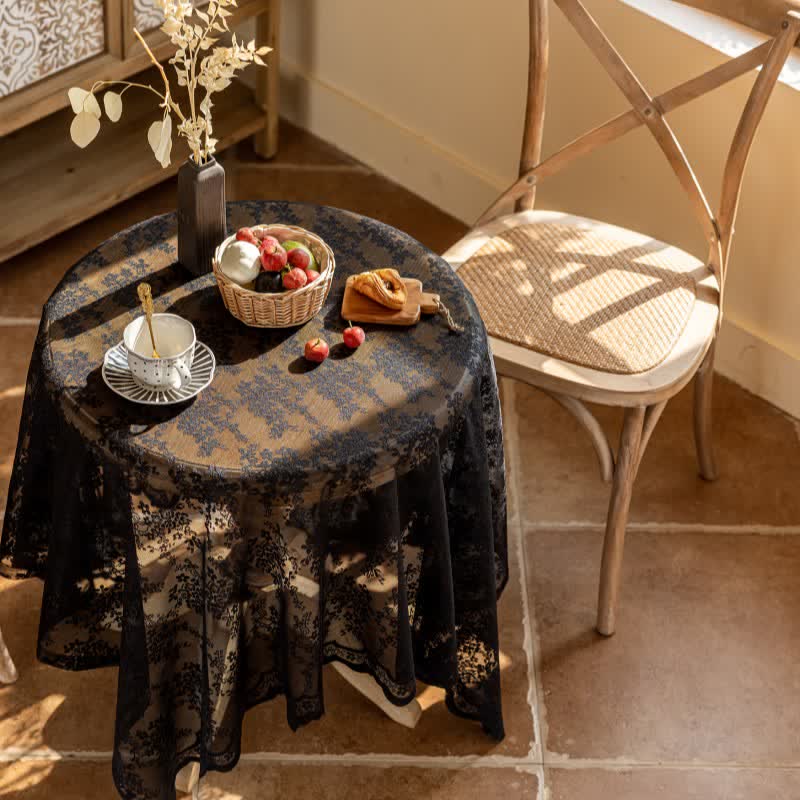 Tischdecke mit floralem Jacquard-Spitzenmuster und Muschelkante - image 13