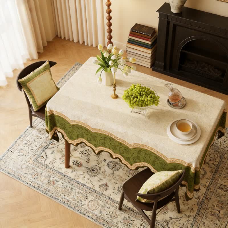 Vintage-Tischdecke mit botanischem Muster und gewelltem Rand - image 2