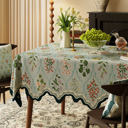 Tischdecke mit botanischem Blumenmuster und gewelltem Rand - image 0