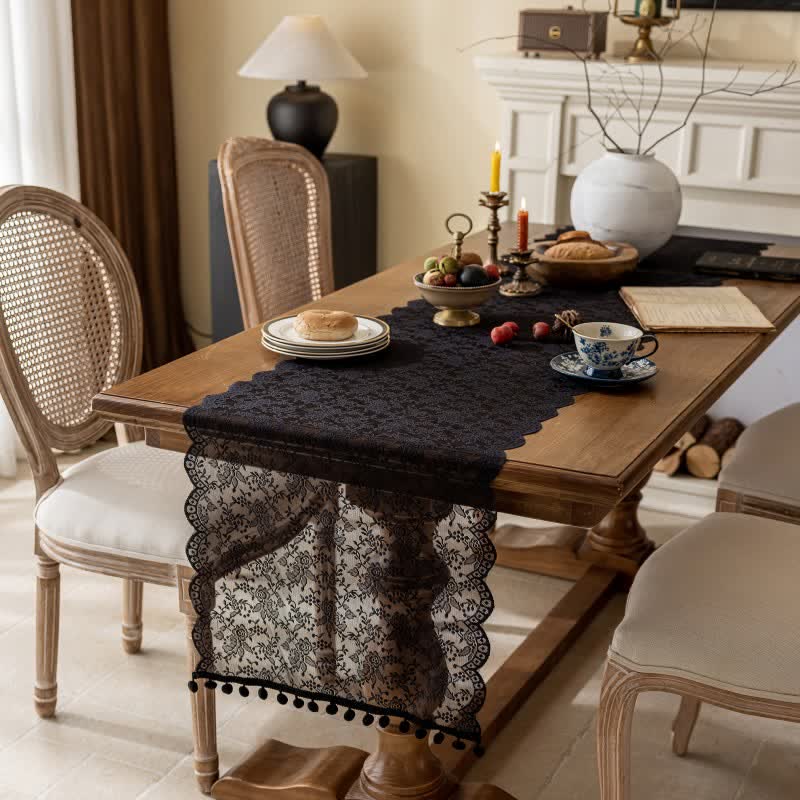 Eleganter Tischläufer mit floraler Spitze und Quasten - Schwarz - 45 cm x 300 cm - image 4