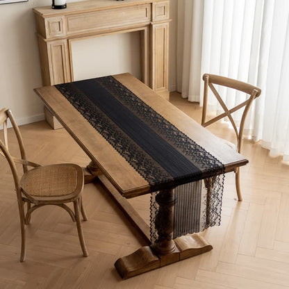 Tischläufer aus floraler Jacquard-Spitze - image 5