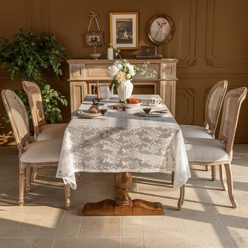 Tischdecke mit floralem Jacquard-Spitzenmuster und Muschelkante - image 2