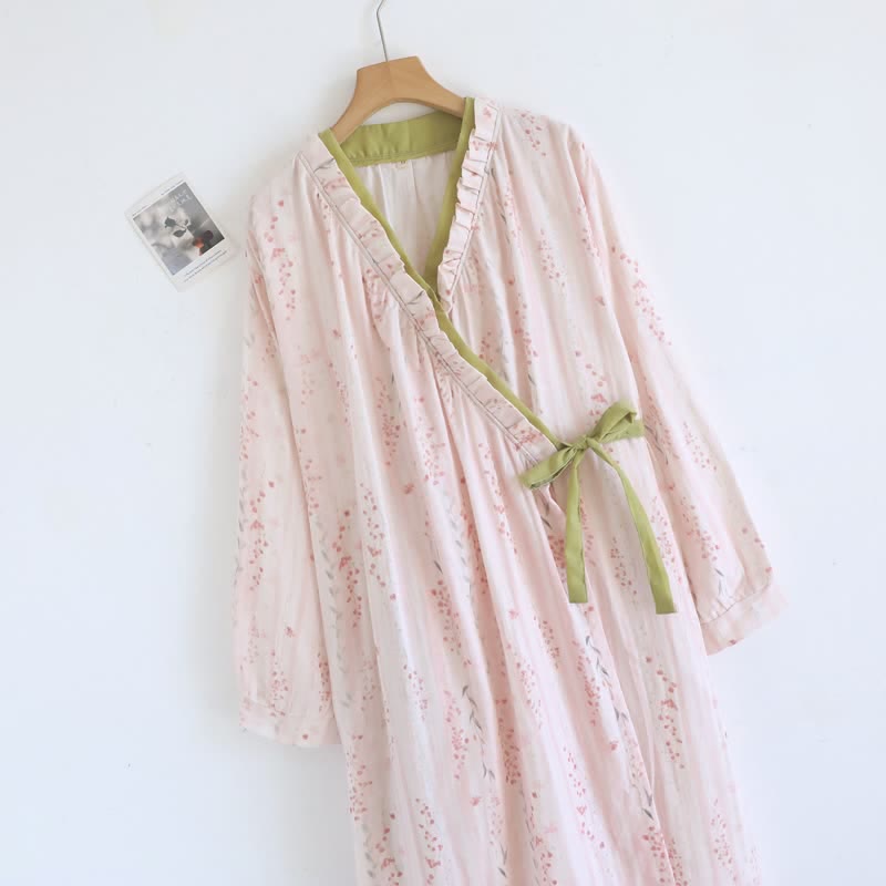 Kimono-Nachthemd aus Baumwollgaze mit kleinem Blumenmuster - image 4