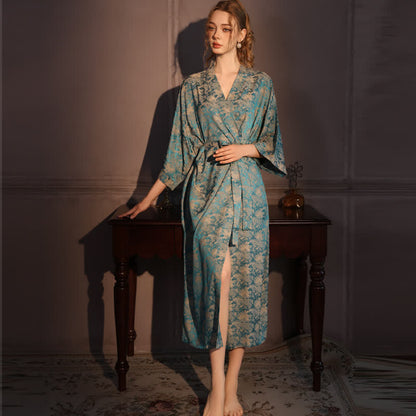 Kimono-Bademantel mit Vintage-Muster und 3/4-Ärmeln - image 1