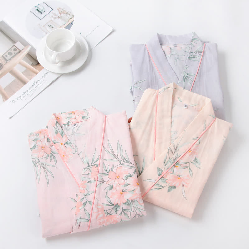 Kimono-Bademantel aus rosa Baumwollgaze mit Blumenmuster - image 1