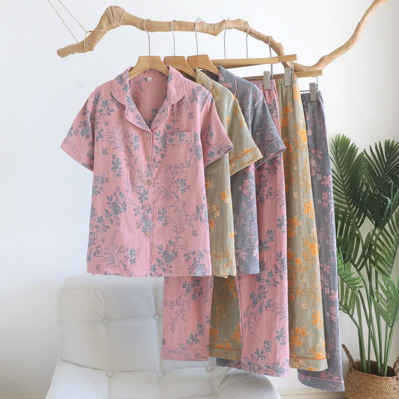 Pyjama-Set aus reiner Baumwolle mit Zweig- und Blumenmuster - image 0