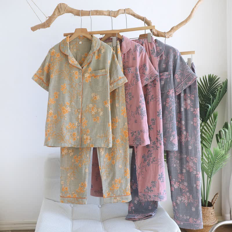 Pyjama-Set aus reiner Baumwolle mit Zweig- und Blumenmuster - image 2