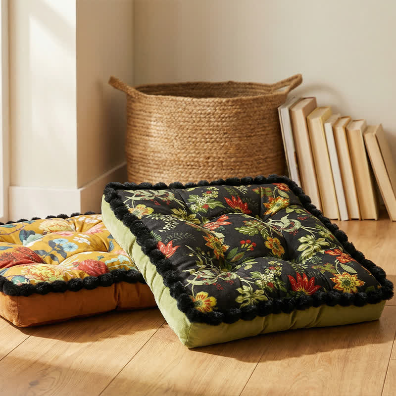 Vintage-Sitzkissen mit Blumenmuster und Pomponborte - image 0