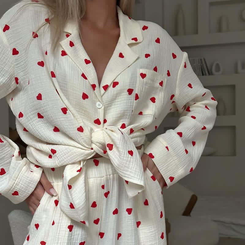 Pyjama-Set aus Baumwolle mit rotem Herzmuster - image 5