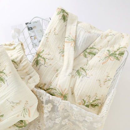Pyjama-Set aus Baumwollgaze mit Blumenstrauß - image 1