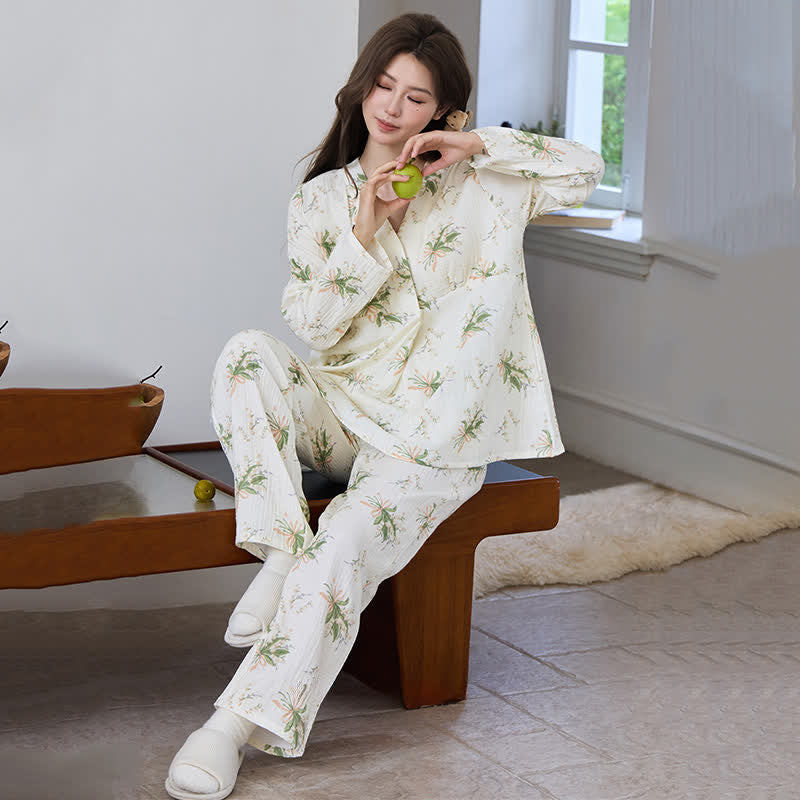 Pyjama-Set aus Baumwollgaze mit Blumenstrauß - image 3