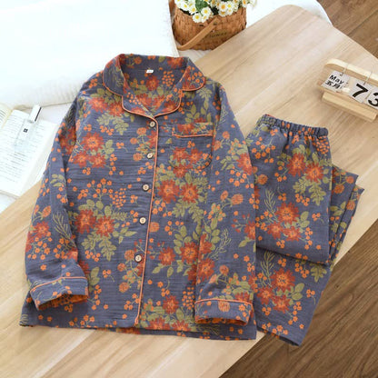 Vintage-inspirierter Pyjama aus Baumwollgaze mit Blumenmuster - image 1