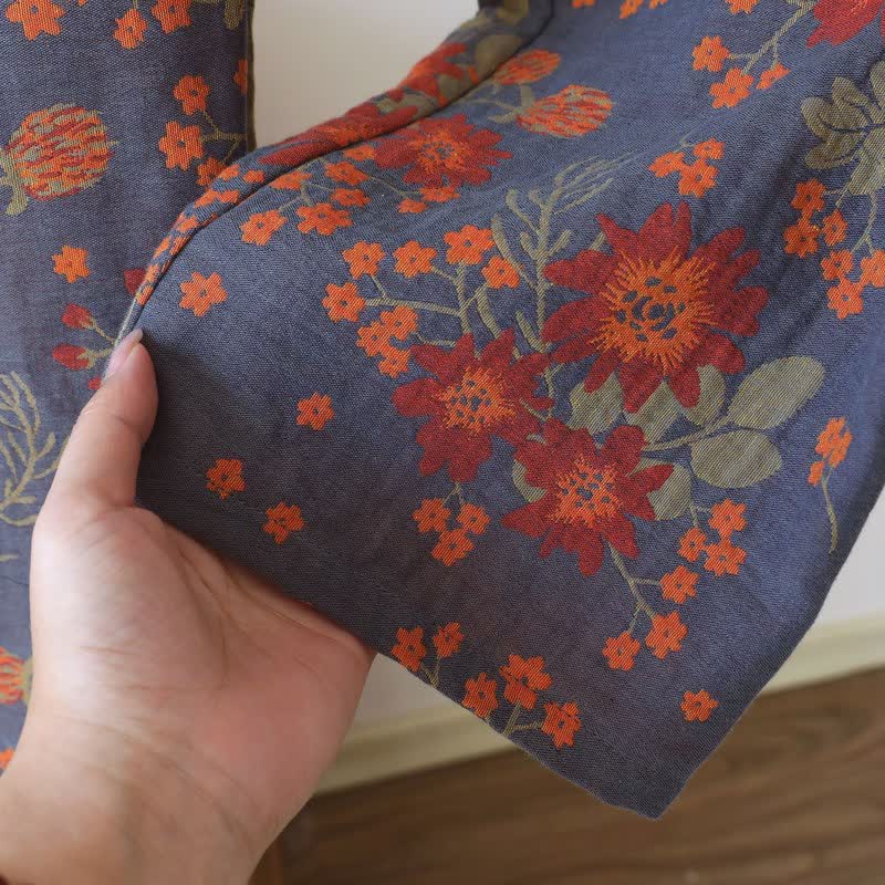 Vintage-inspirierter Pyjama aus Baumwollgaze mit Blumenmuster - image 13