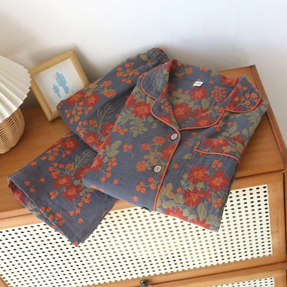 Vintage-inspirierter Pyjama aus Baumwollgaze mit Blumenmuster - image 2