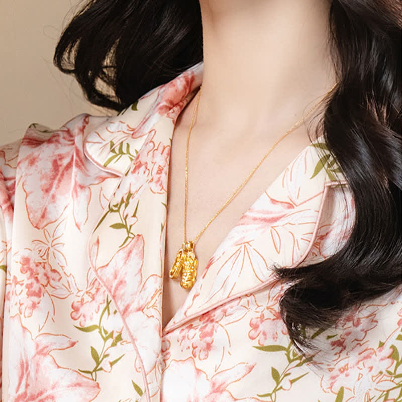 Rustikales rosa Pyjama-Set mit Blumen- und Blättermuster - image 9