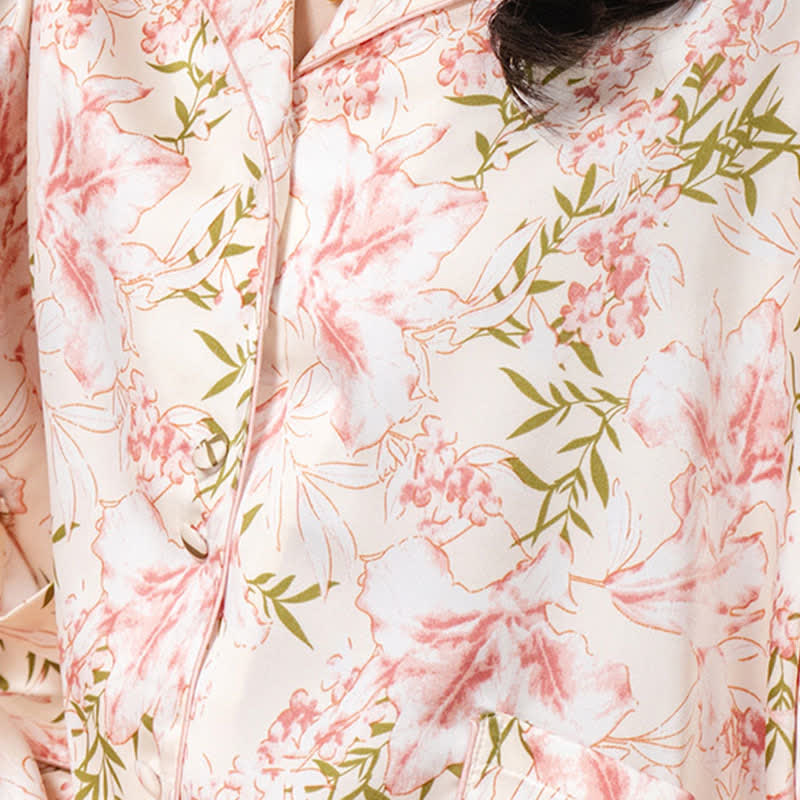 Rustikales rosa Pyjama-Set mit Blumen- und Blättermuster - image 8