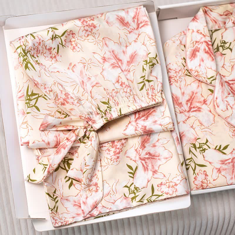 Rustikales rosa Pyjama-Set mit Blumen- und Blättermuster - image 6
