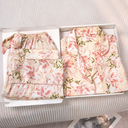 Rustikales rosa Pyjama-Set mit Blumen- und Blättermuster - image 5
