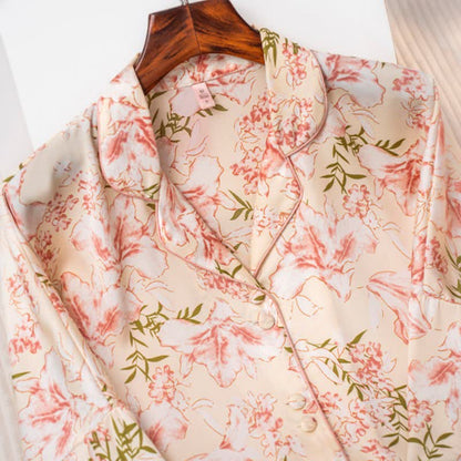 Rustikales rosa Pyjama-Set mit Blumen- und Blättermuster - image 7