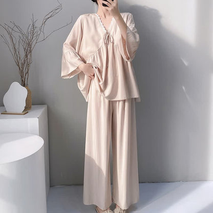 Pyjama-Set mit V-Ausschnitt und Spitzenbesatz - image 14