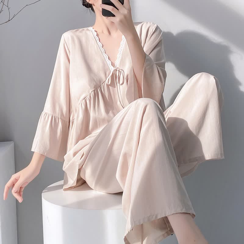 Pyjama-Set mit V-Ausschnitt und Spitzenbesatz - Beige - XXL - image 12